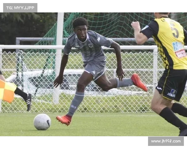 法甲球员体能分析与提升训练方法探讨