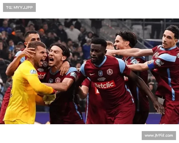 新赛季图多尔主打3421阵型偶尔变阵4231布局全面分析 新赛季图多尔主打3421阵型偶尔变阵4231布局全面分析